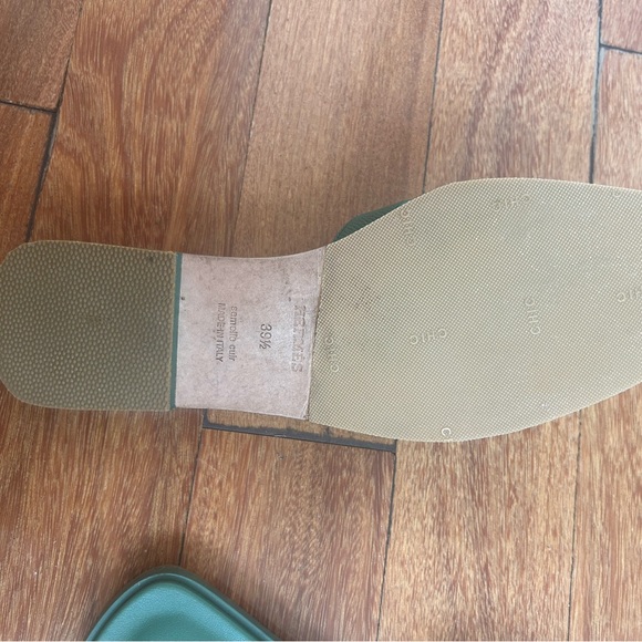 Hermes Oran green sandals, great condition!!! - Picture 12 of 12